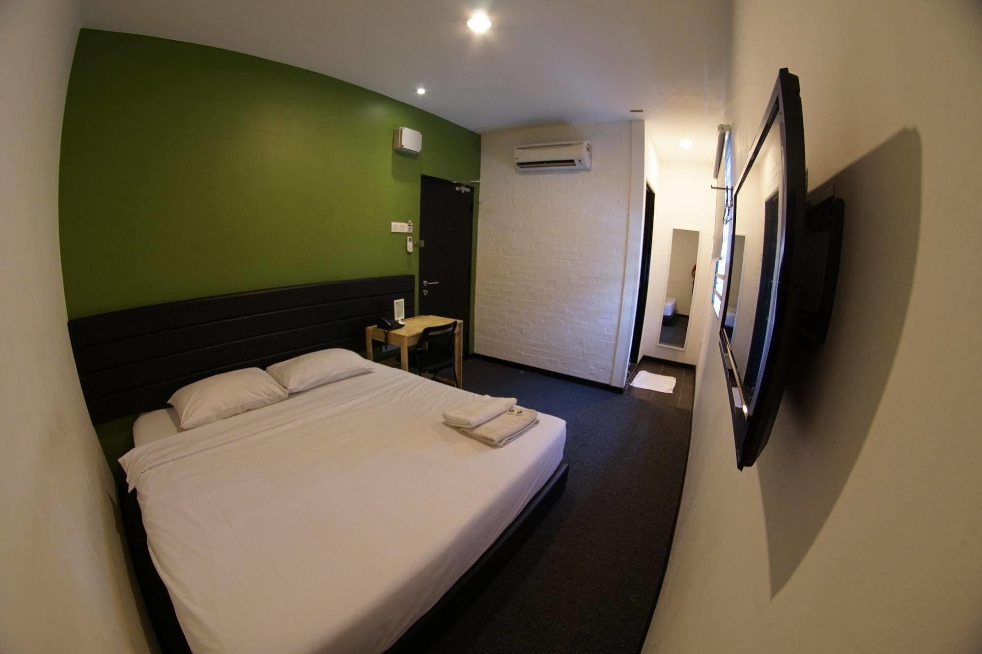 Tulip Hotel Ipoh Bagian luar foto