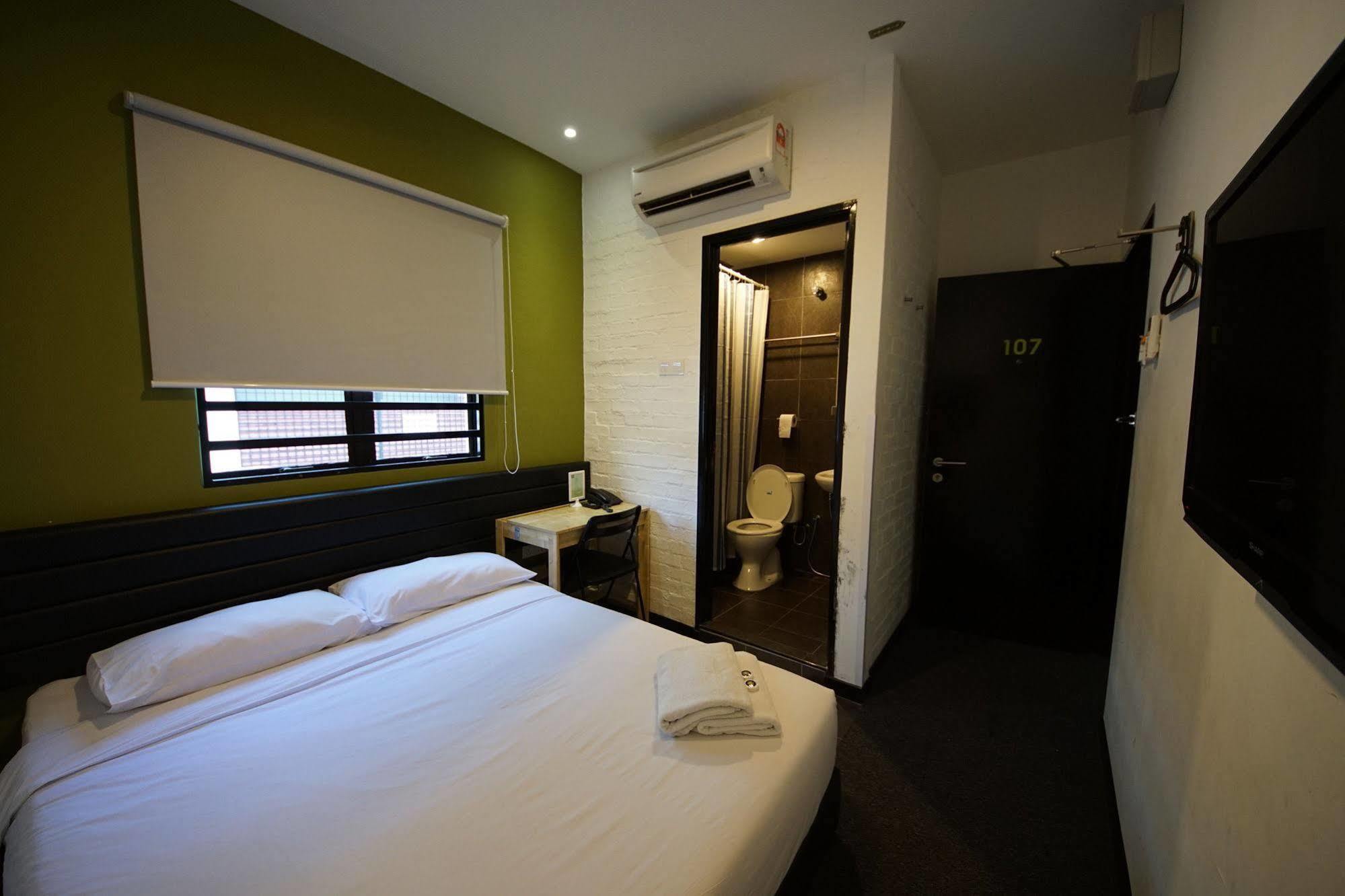 Tulip Hotel Ipoh Bagian luar foto