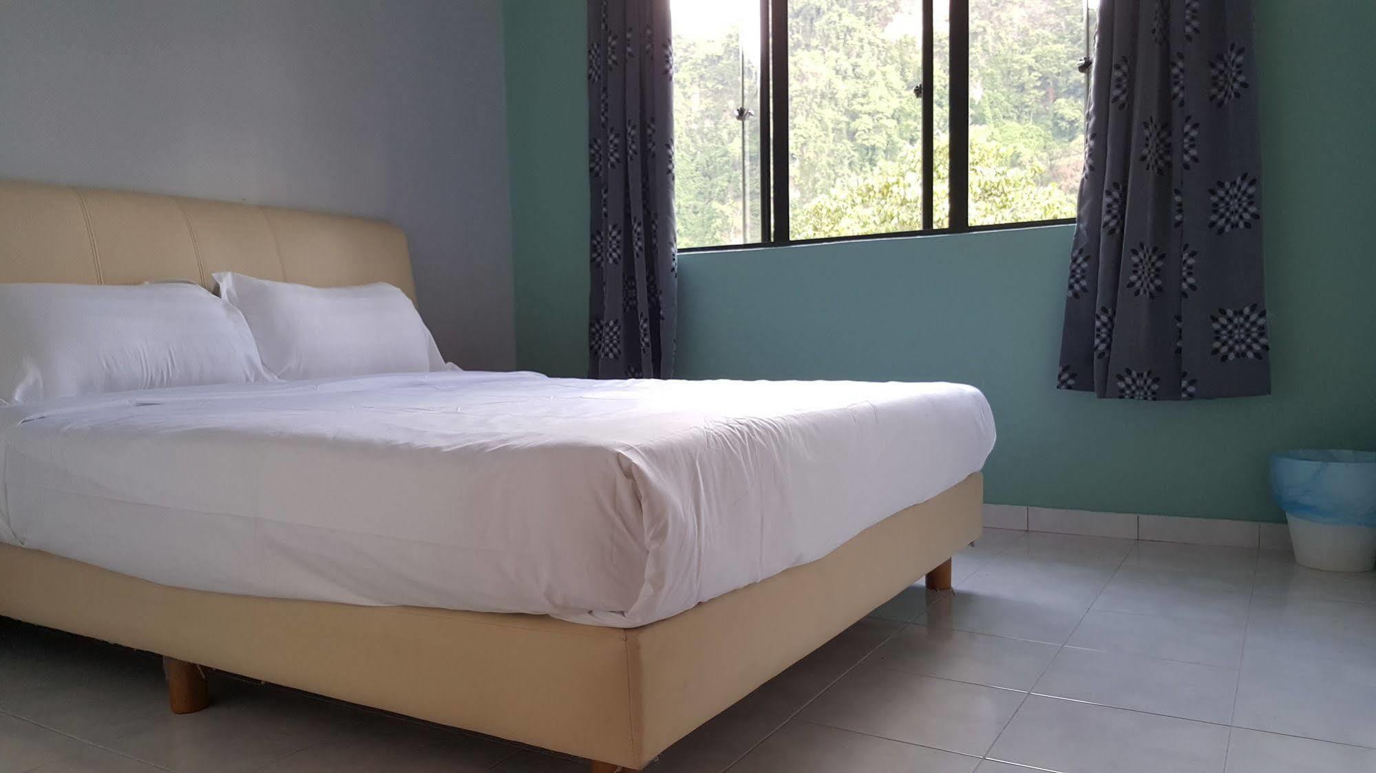 Tulip Hotel Ipoh Bagian luar foto