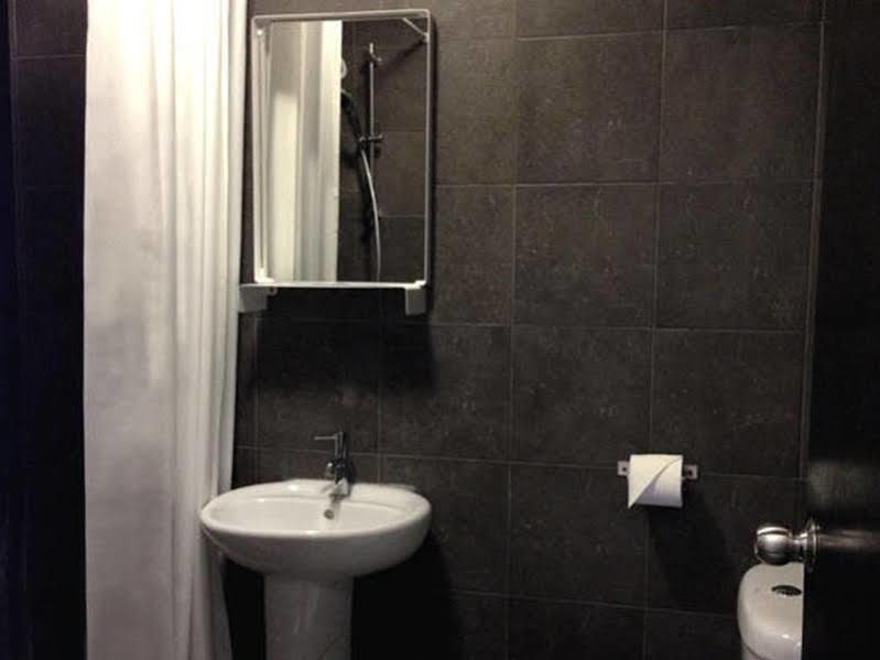 Tulip Hotel Ipoh Bagian luar foto