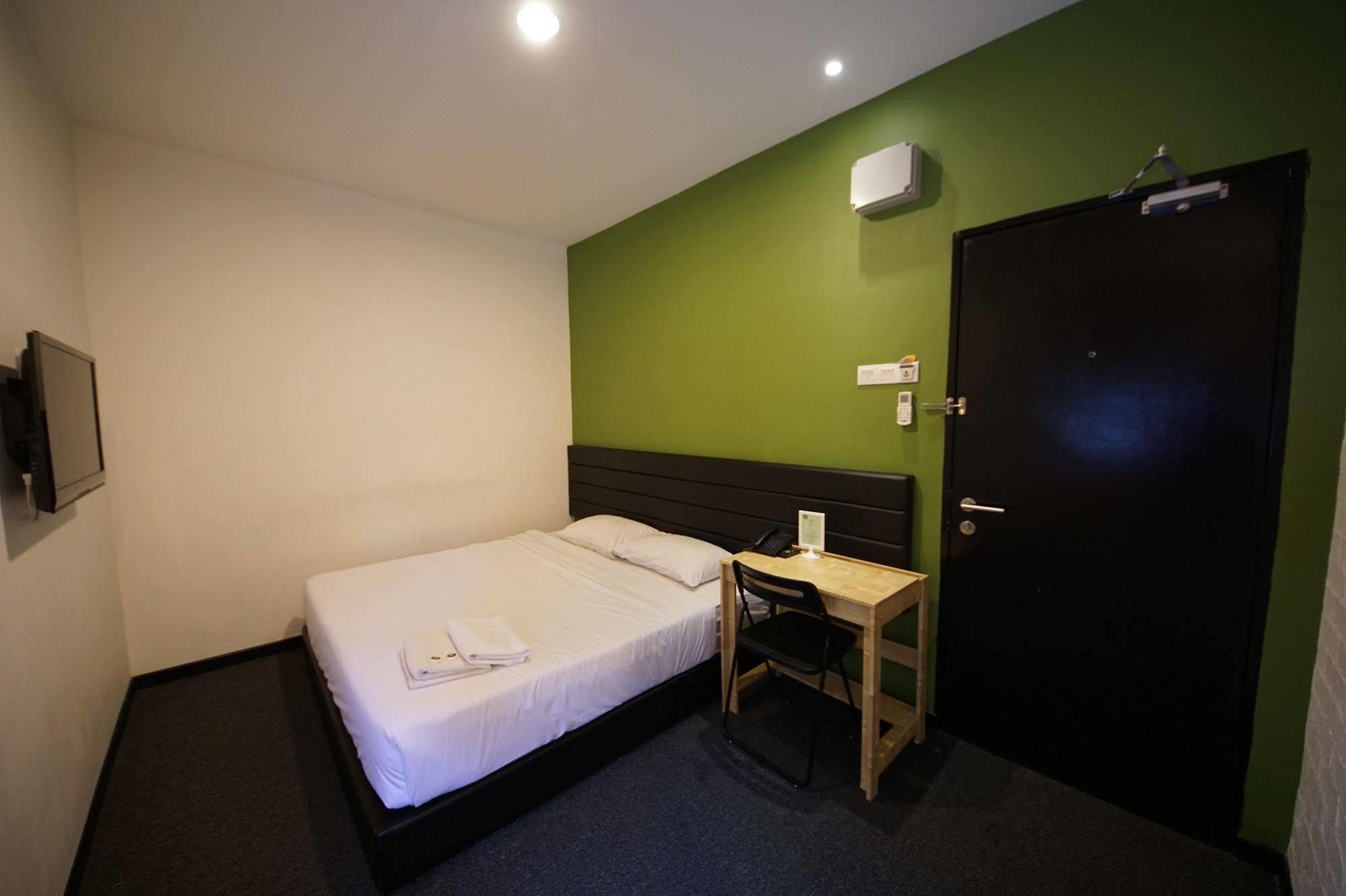 Tulip Hotel Ipoh Bagian luar foto