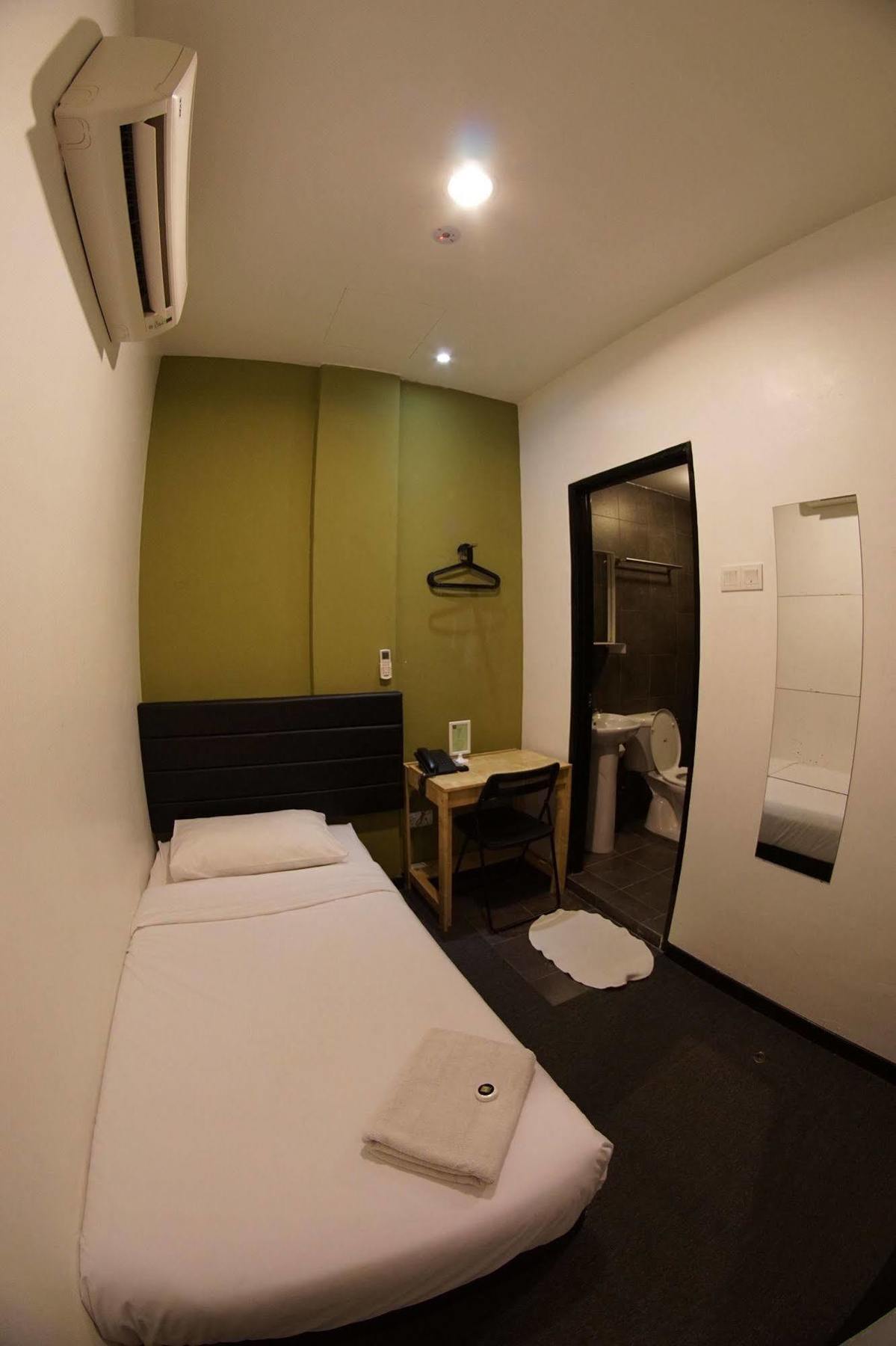 Tulip Hotel Ipoh Bagian luar foto