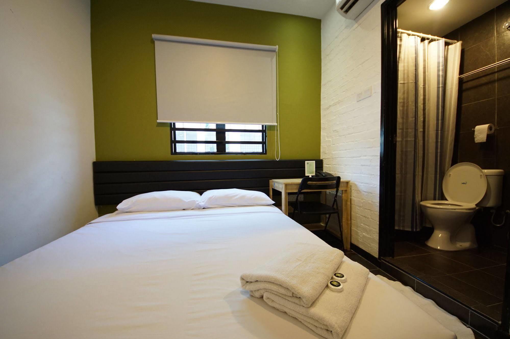 Tulip Hotel Ipoh Bagian luar foto